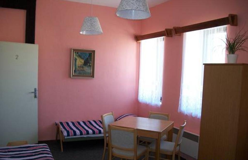 Pension U Loupezaku Hotell Jetřichovice Rum bild