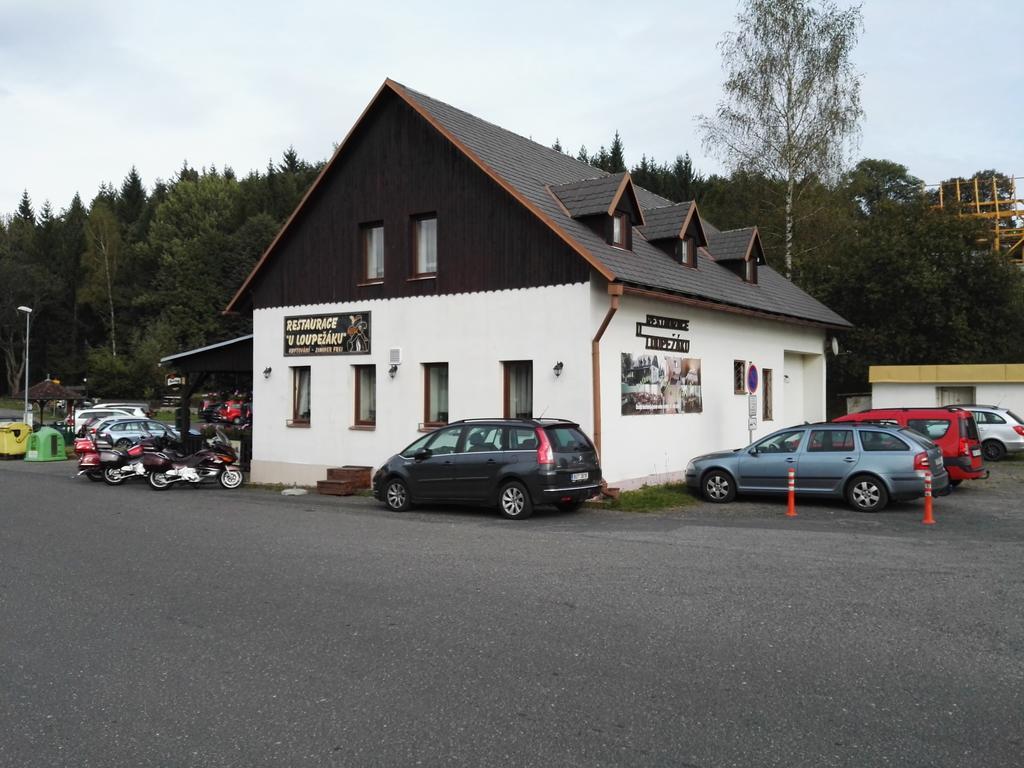 Pension U Loupezaku Hotell Jetřichovice Exteriör bild
